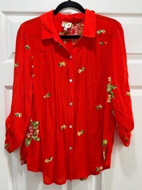 Anthropologie Fig & Flower Red Embroidered Roll Tab Sleeve Slits Top L